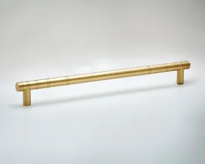 Reveal-18 Handle