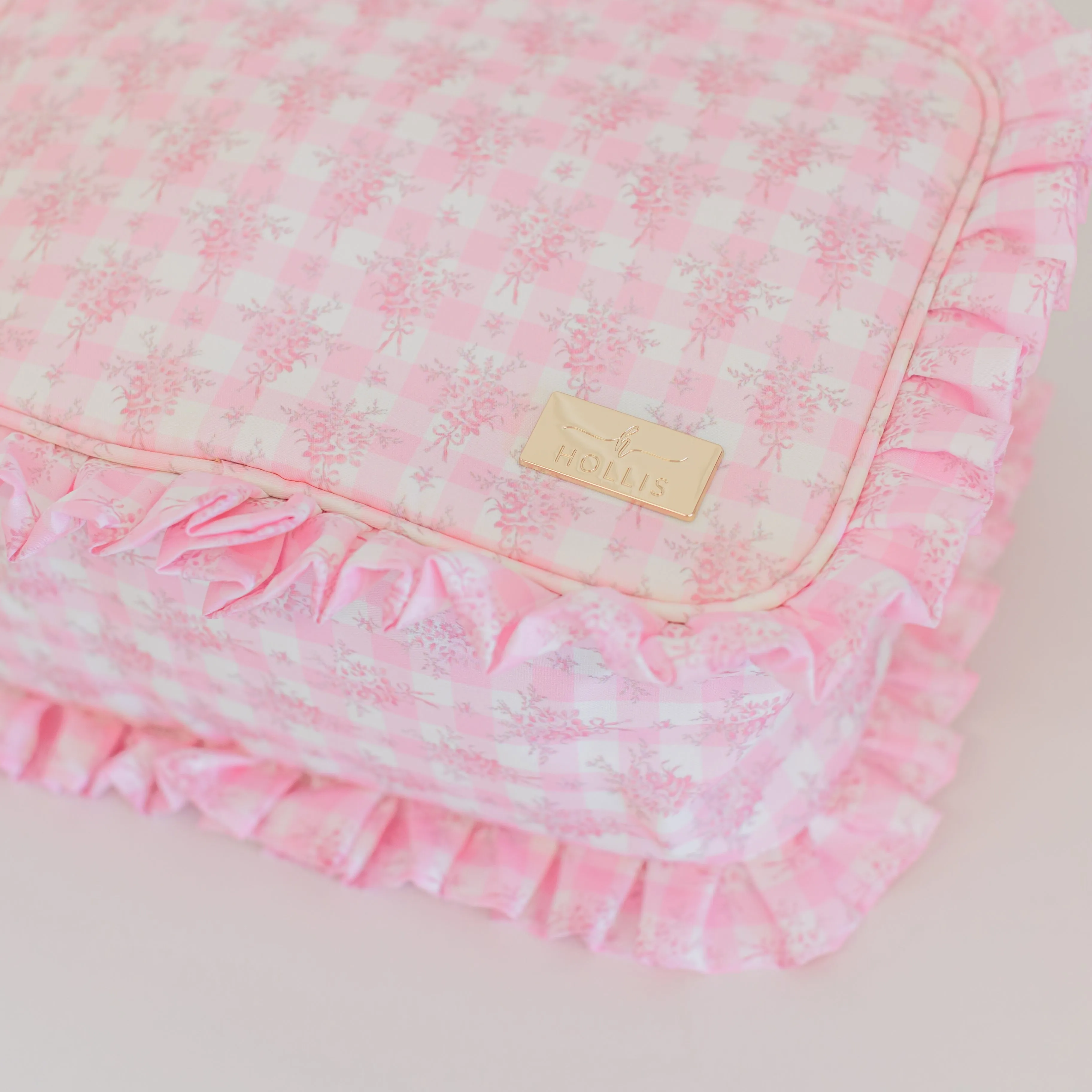 Ruffled Nylon XL Pouch