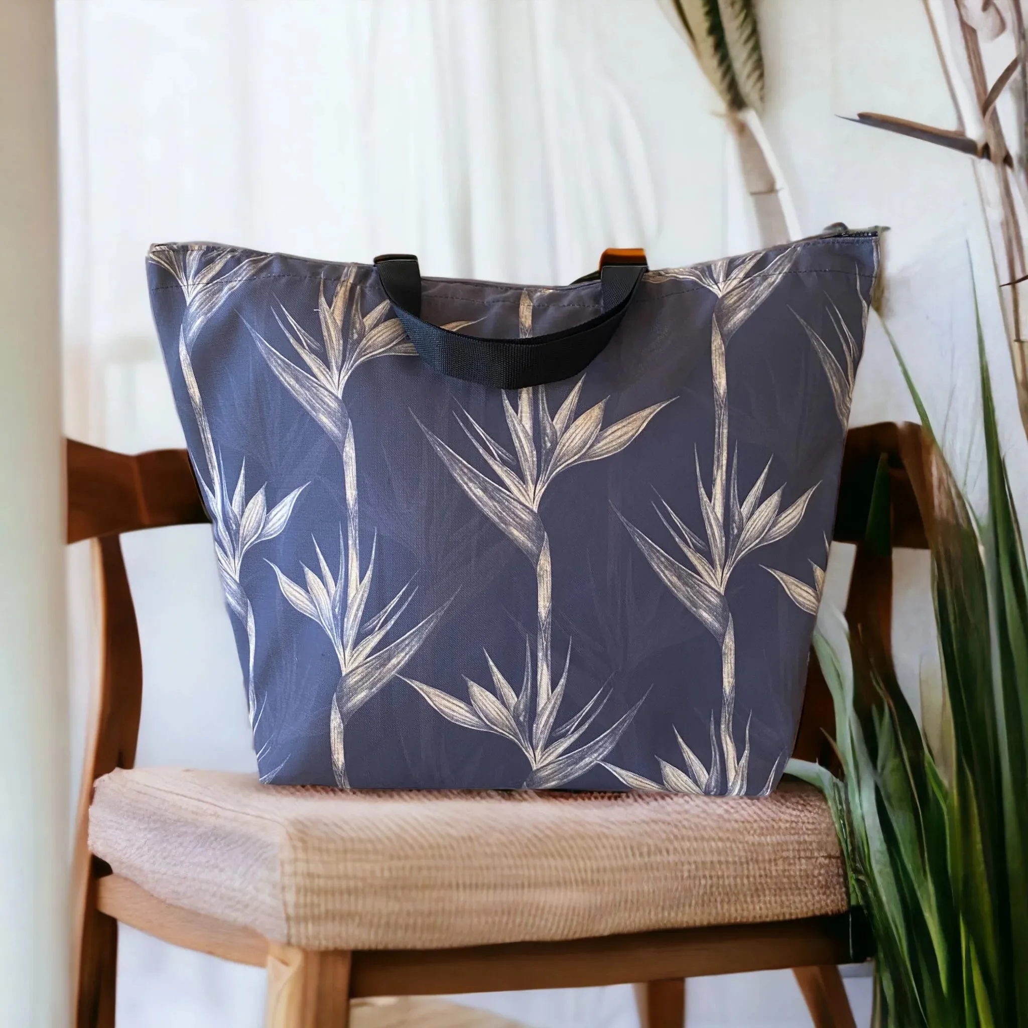 Shoreline XL Tote - Strelitzia