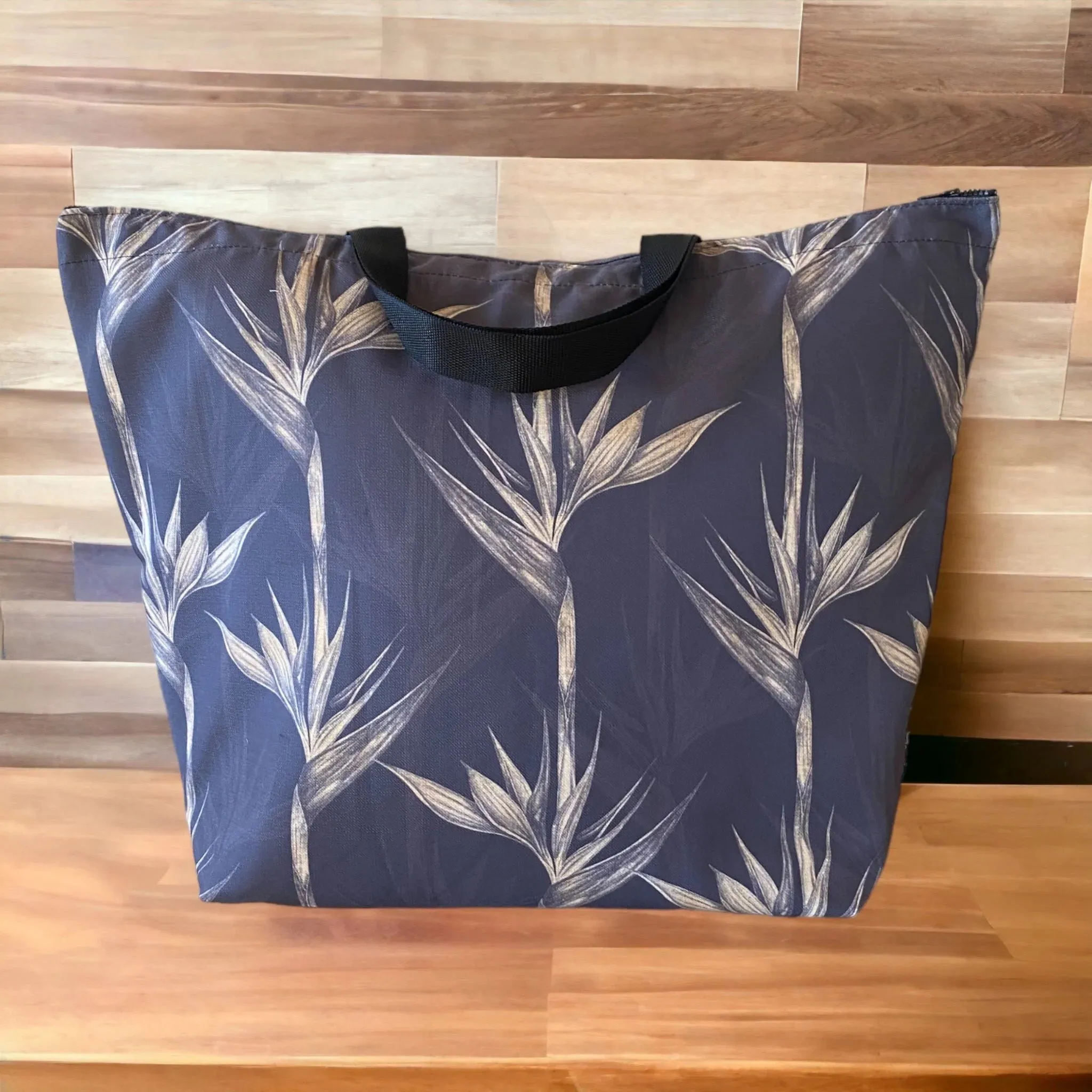 Shoreline XL Tote - Strelitzia
