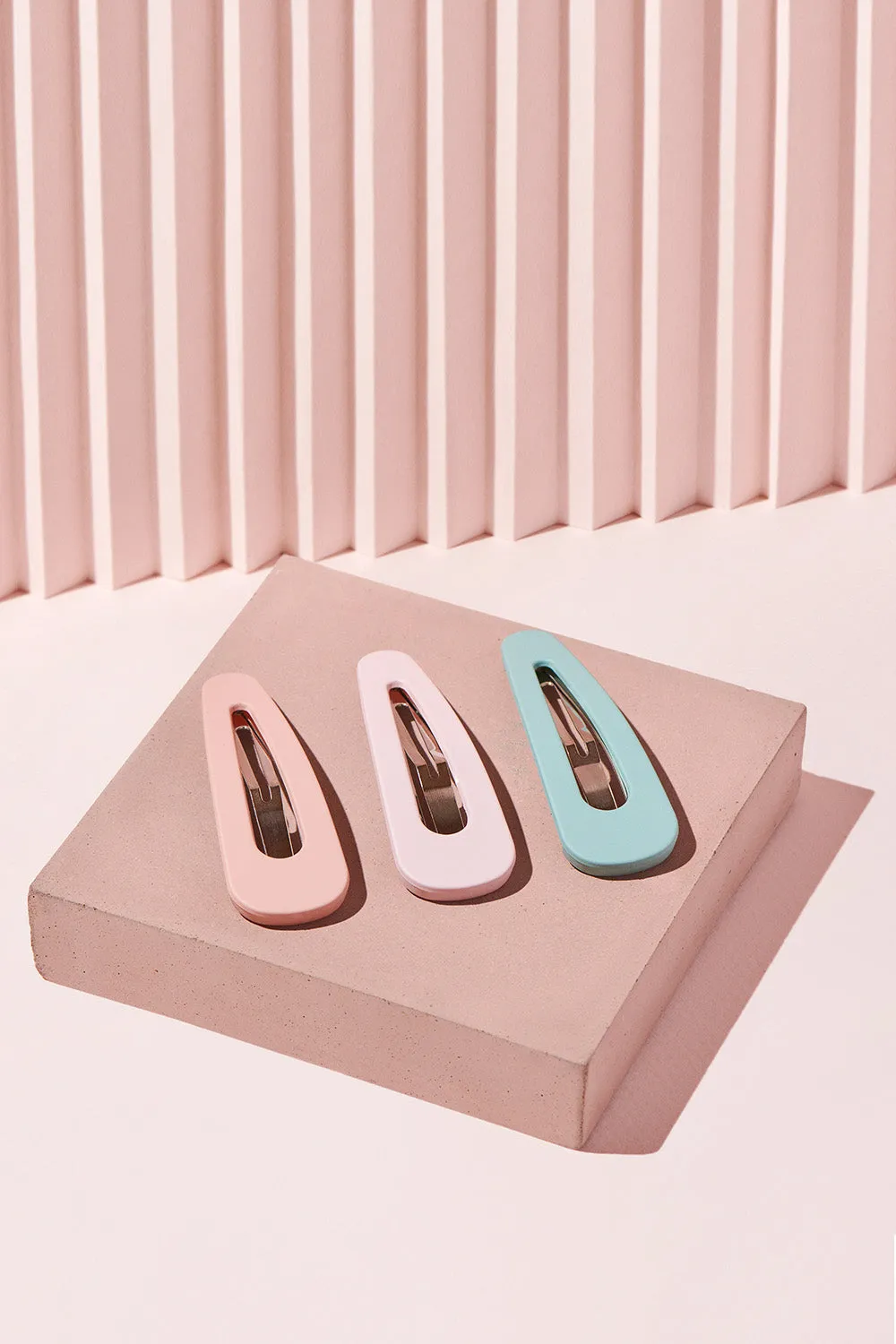 Snap Triangles Matte Hair Clips Set - Pastel