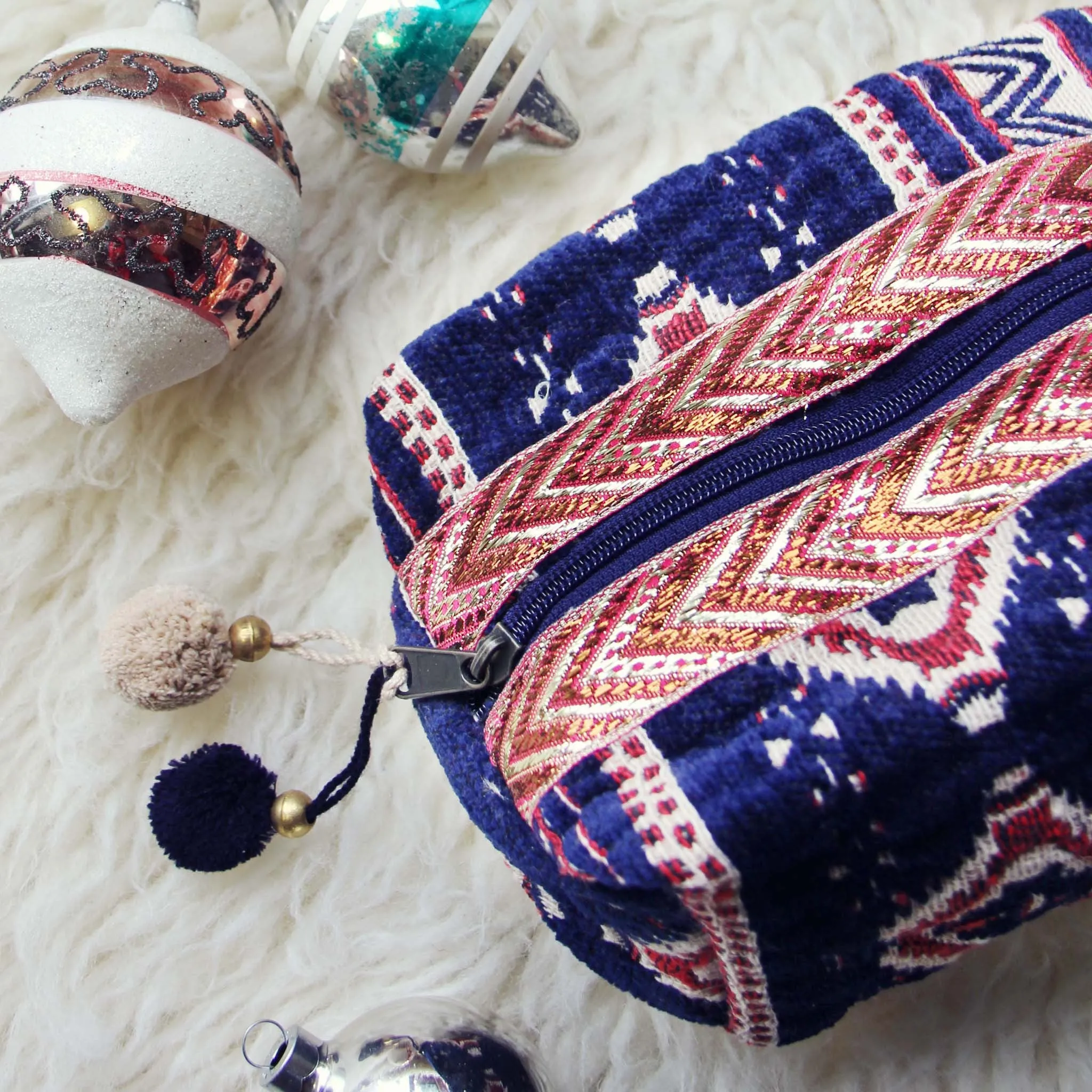 Snow Valley Make-up Bag