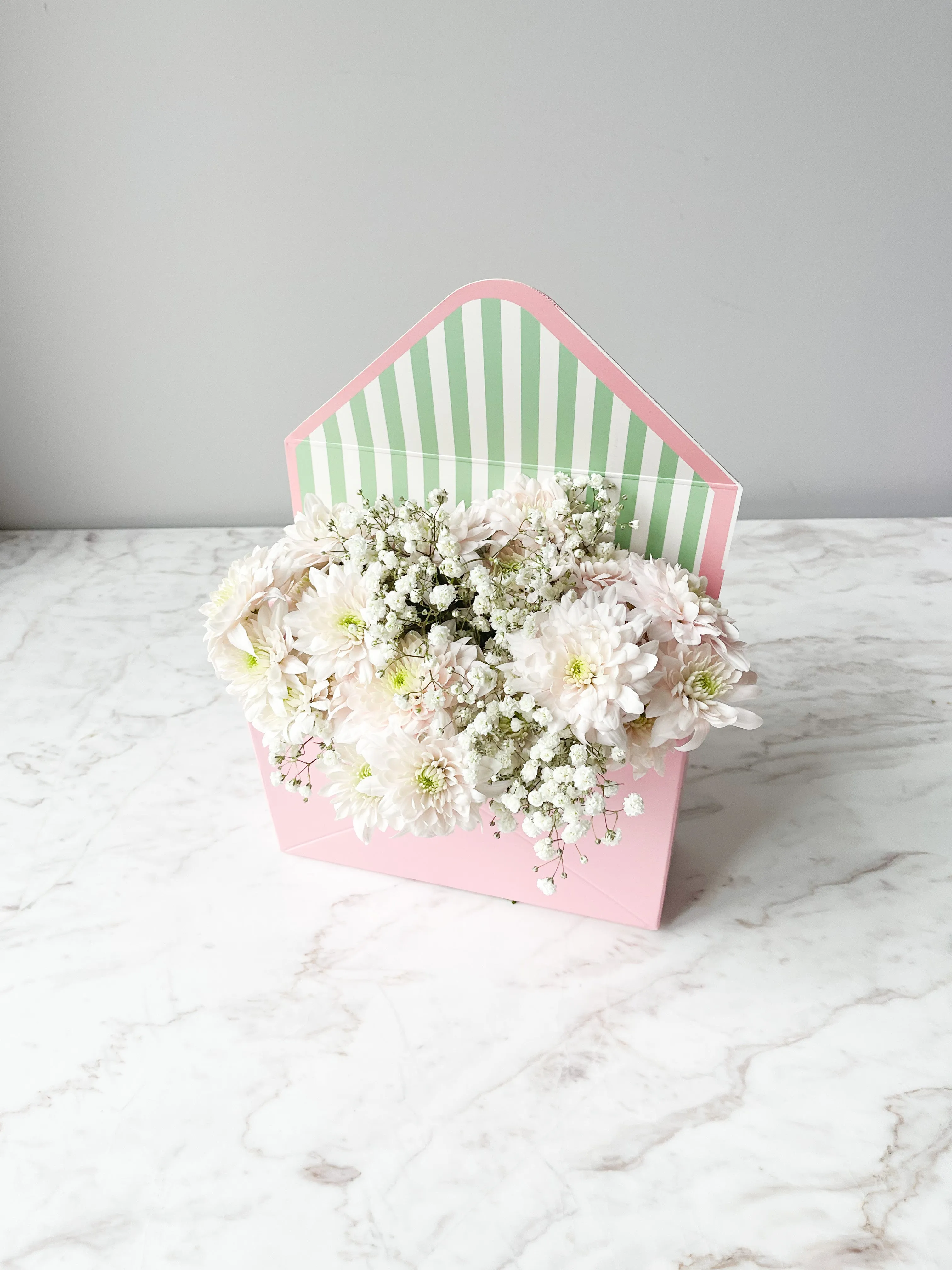 Stripe Envelope Shape Flower Box