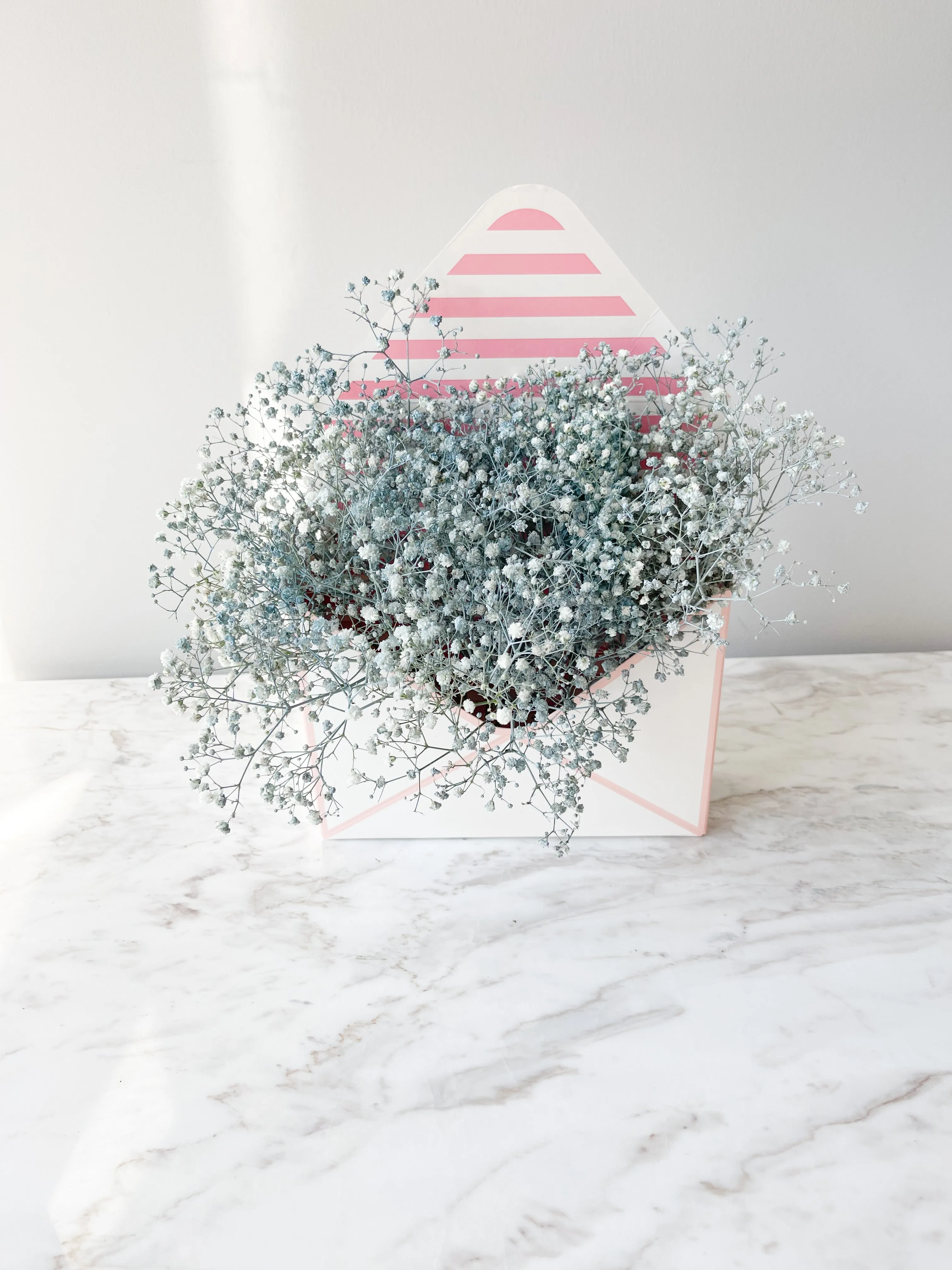 Stripe Envelope Shape Flower Box