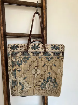 The Newt tote 002