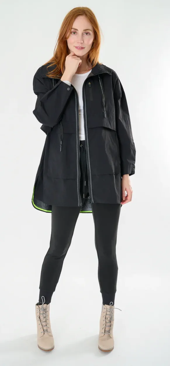 Trails Black Anorak