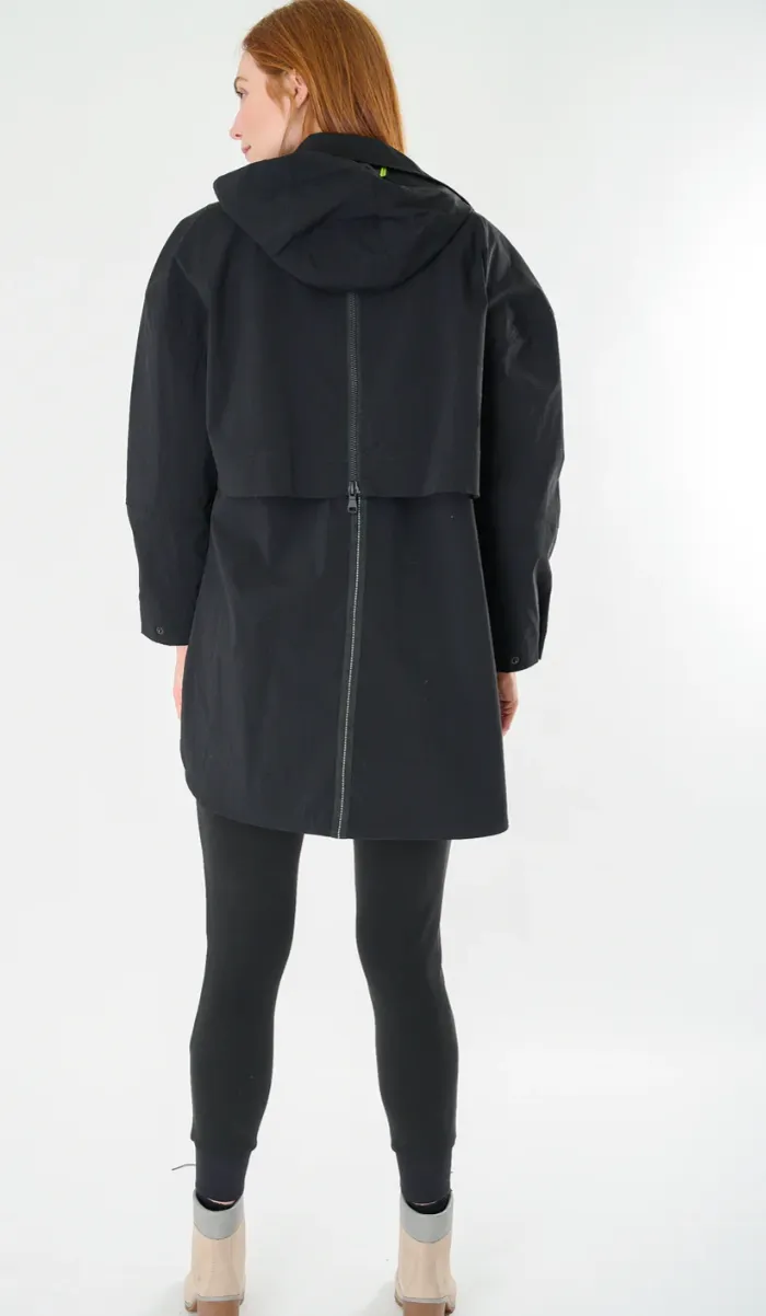Trails Black Anorak