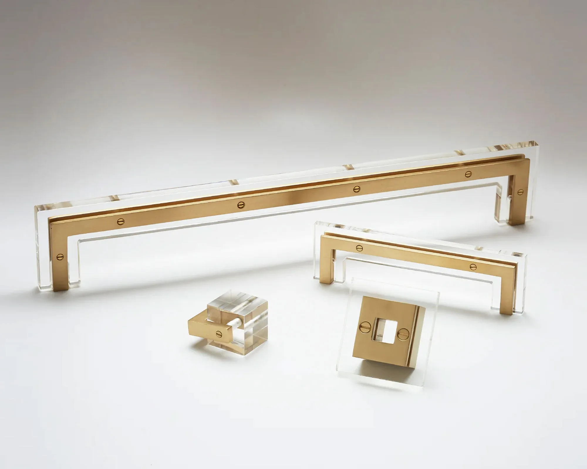 Transparency-01 Handle