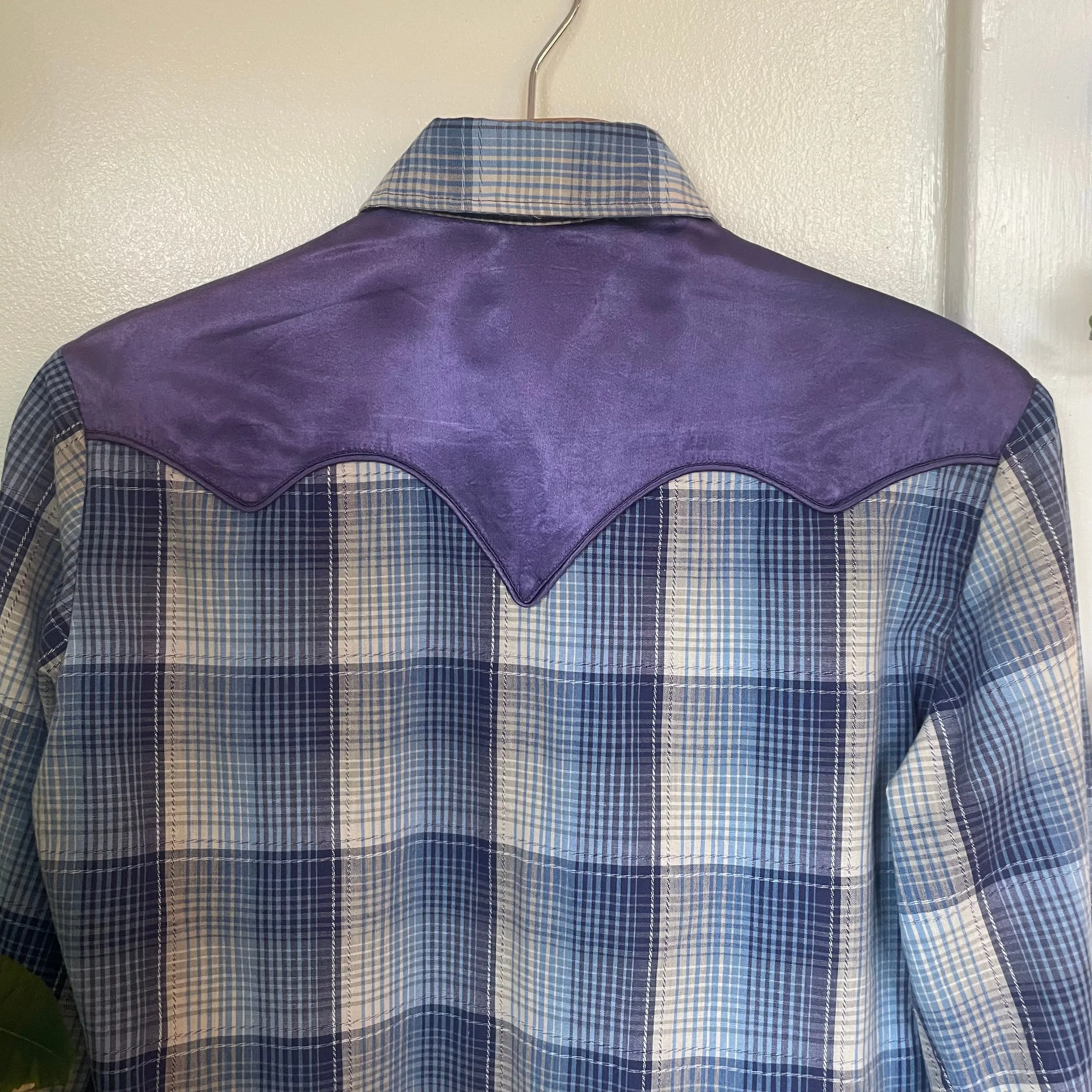 Vintage 70s / 80s Tem Tex Plaid Pearl Snap Blouse //  (HT2419)