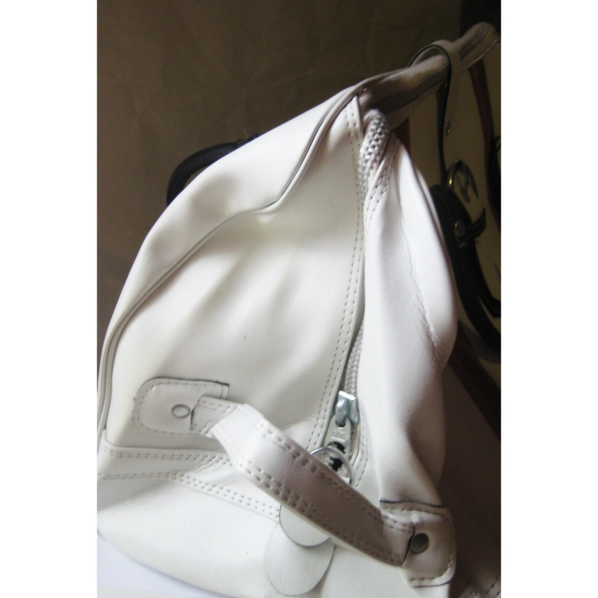White Color Trimmed Carry-All Travel Bag