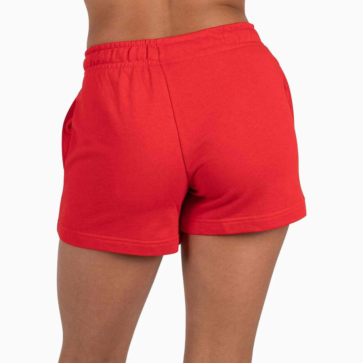 Women's Sportswear Essential Outfit