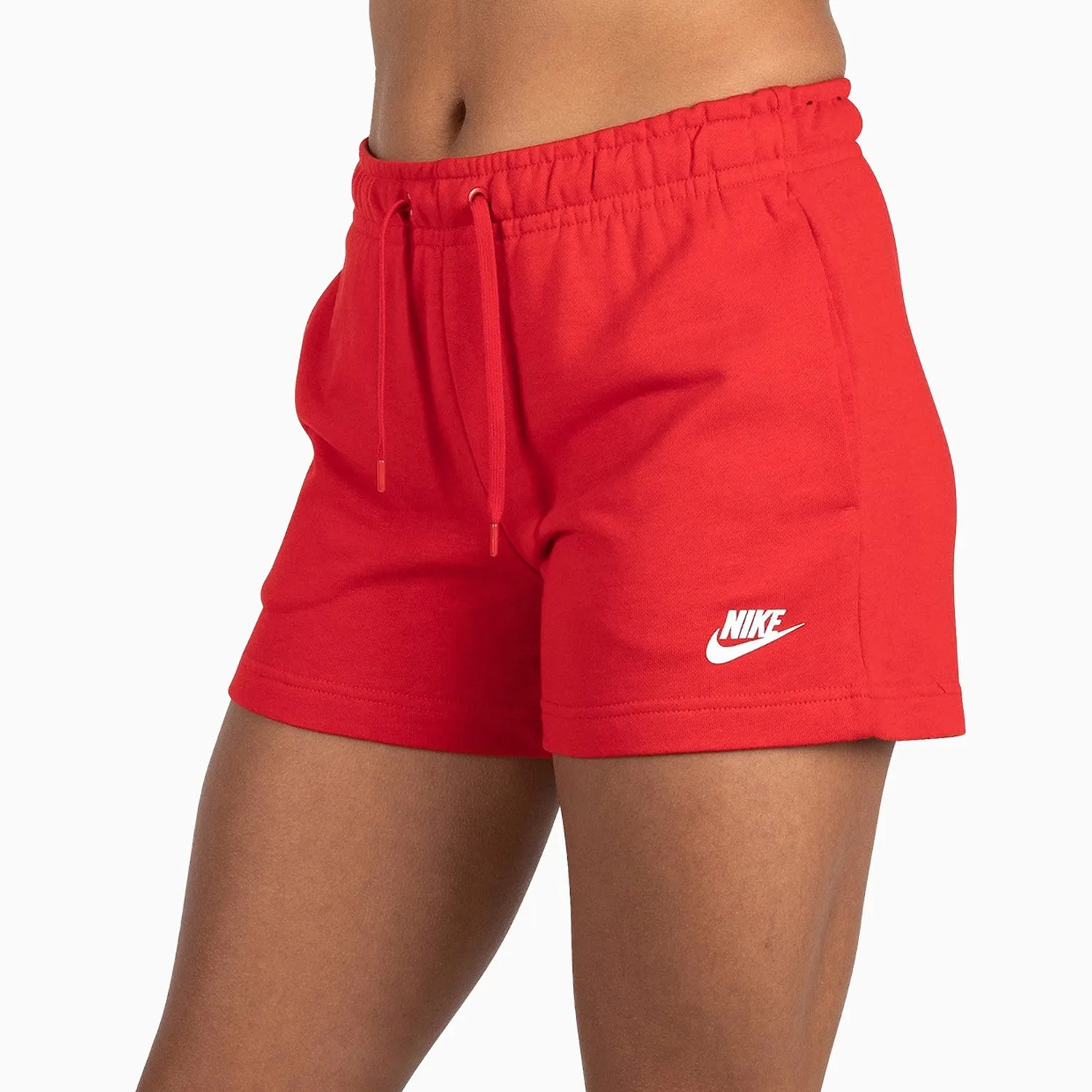 Women's Sportswear Essential Outfit