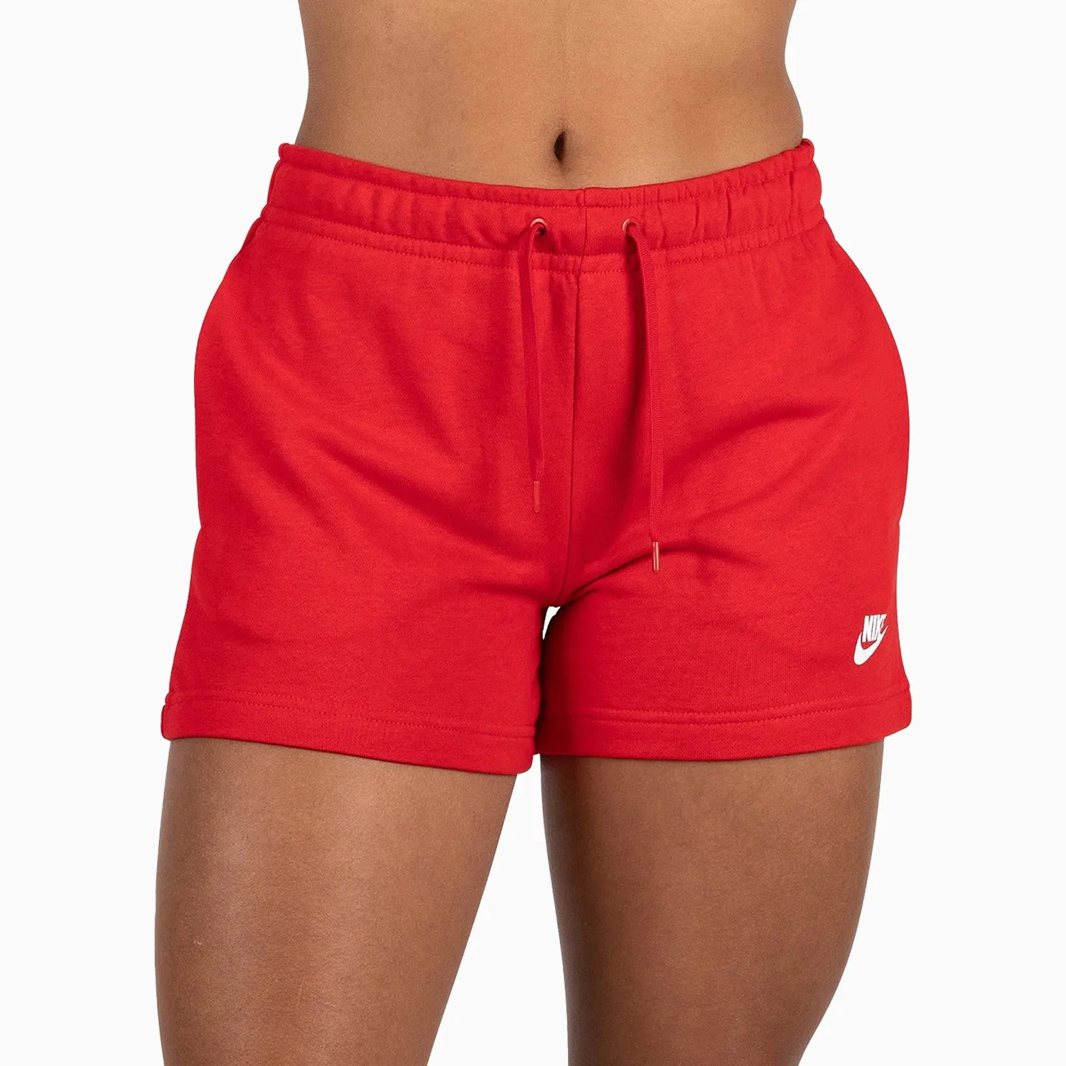 Women's Sportswear Essential Outfit