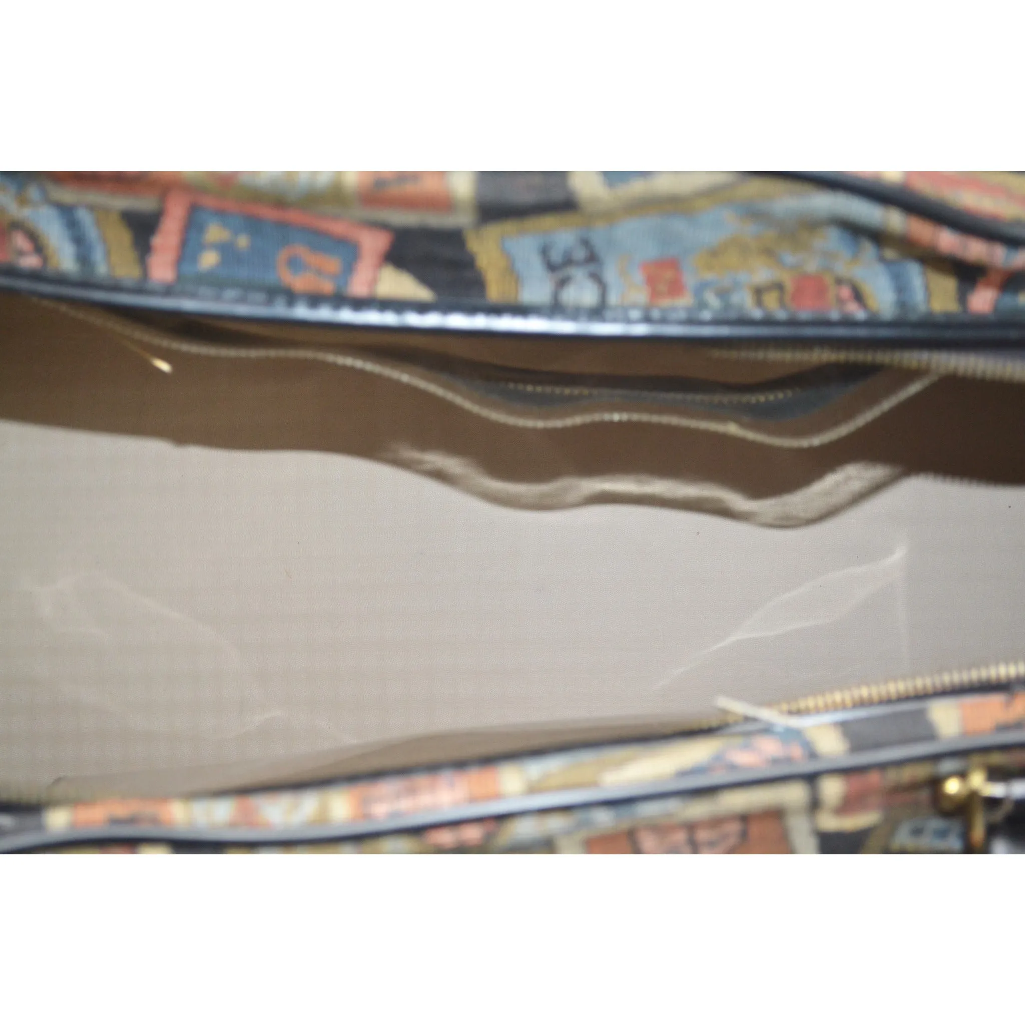 World Travel Carry-All Bag By Munro Tapestry