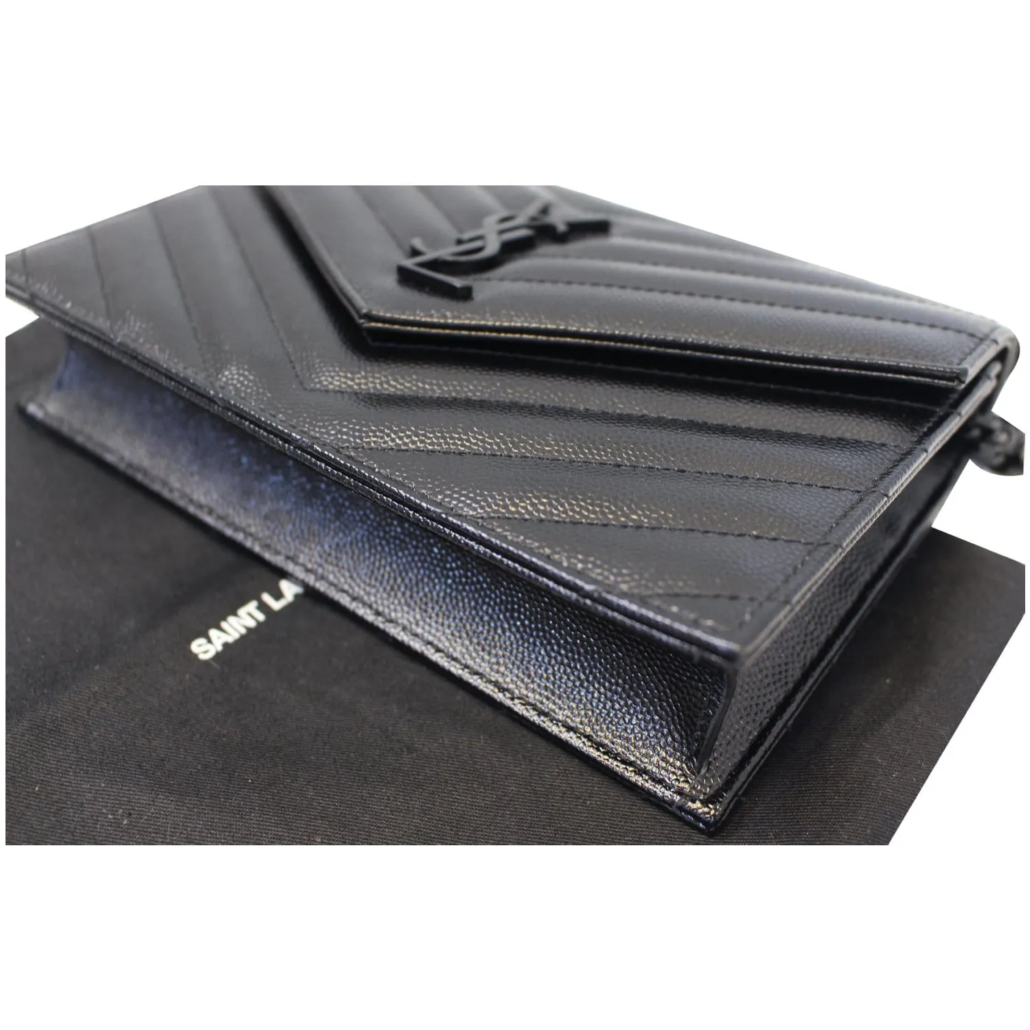 YVES SAINT LAURENT Matelasse Chevron Grain De Poudre Envelope Chain Wallet Black